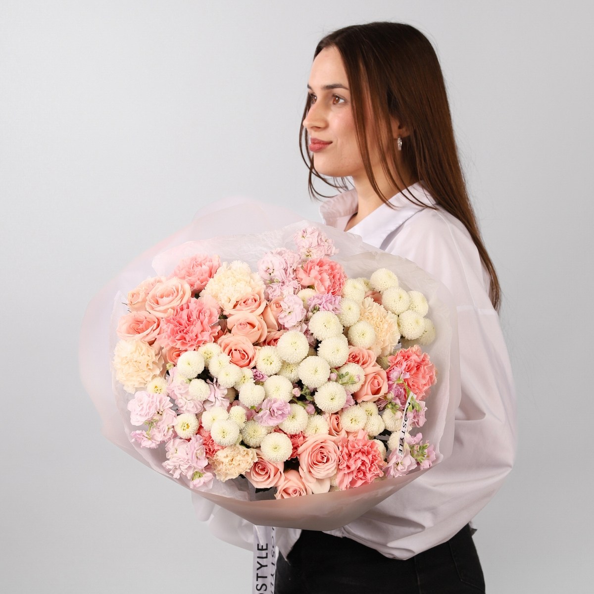 nezhnyj sbornyj buket s mattioloj 592